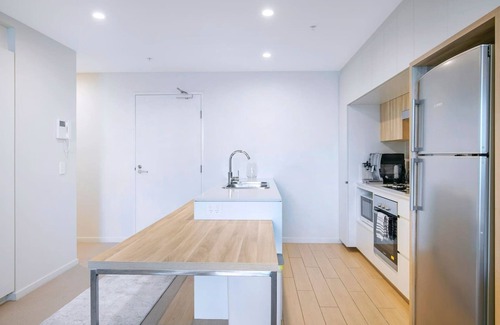 Hamilton Apartamento | Riverfront Flow Poolside and Portside in Hamilton