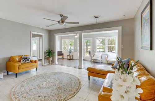 Coliseum Central Casa | Riverfront Fun Quiet Home Near Hampton Coastline