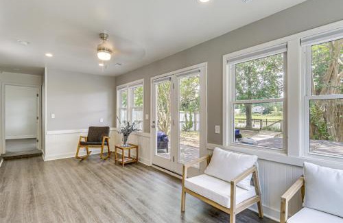 Coliseum Central Casa | Riverfront Fun Quiet Home Near Hampton Coastline