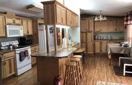 Loudonville Casa | Riverfront Get-A-Way