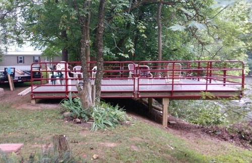 Loudonville Casa | Riverfront Get-A-Way
