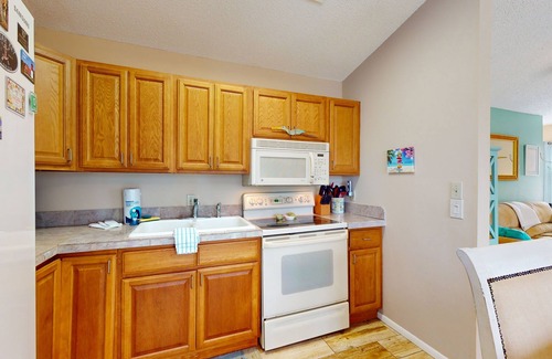El Jobean Casa | River view home with pool, game tables, playground, scenic balcony, & W/D