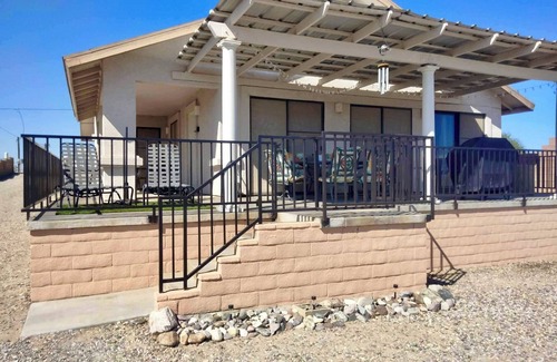 Mohave Valley Casa | Casa frente al río con playa y rampa de lanzamiento