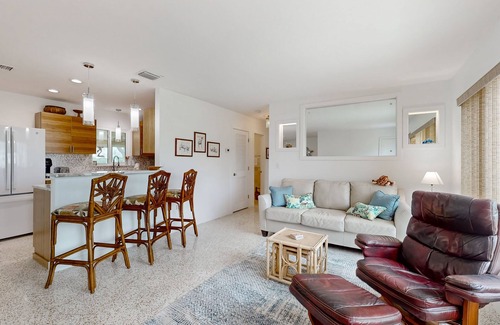 Harbour Heights Casa | Riverfront home near downtown with dolphin sightings, private dock & home office