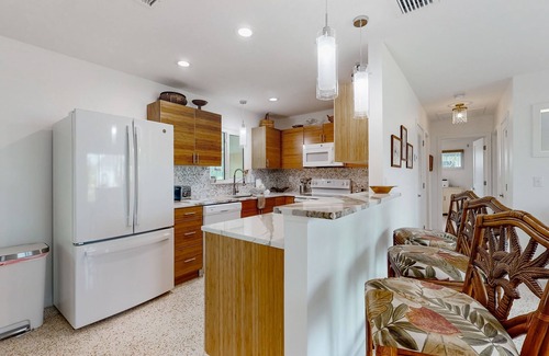 Harbour Heights Casa | Riverfront home near downtown with dolphin sightings, private dock & home office