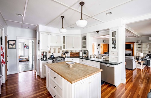 Kennebunkport Casa | Riverfront Home w/ Private Dock, Kayaks, Close To Dock Square! Dogs Allowed!