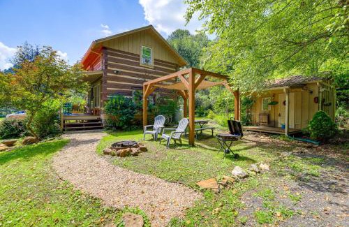 Lansing Casa | Riverfront Home with Fire Pit and Deck in Lansing