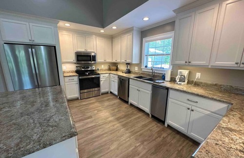 Mentone Casa | Riverfront Home with Hot Tub - Brushy Creek Lodge