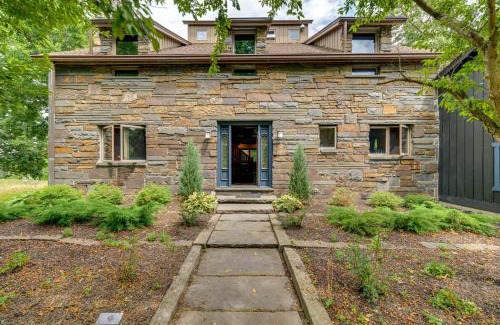 Athens Casa | Riverfront Hudson Valley Gem with Beach Access!