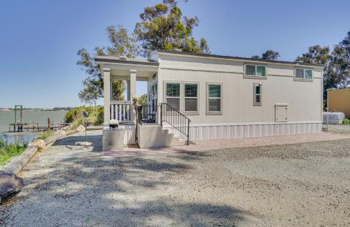 Birds Landing Casa | Riverfront Isleton Cottage Less Than 1 Mi to Rio Vista!