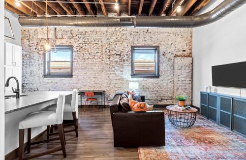 Downtown St. Louis Apartamento | Riverfront Loft - Walk to Arch, Casino, Convention Center