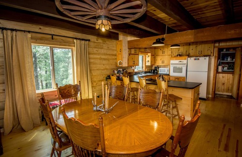Pagosa Springs Cabina | A orillas del río de la propiedad!