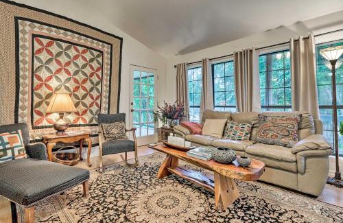 Martindale Casa | Riverfront Martindale House with 2 Covered Decks