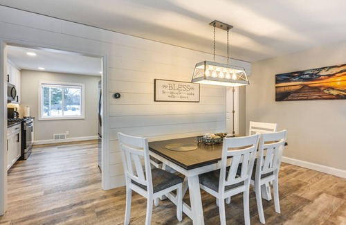 Hope Cabaña | Riverfront Michigan Cottage w/ Fire Pit & Kayaks!