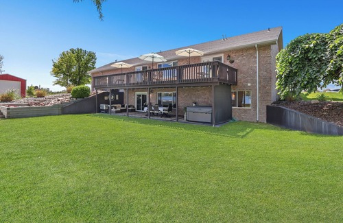 Burley Casa | Riverfront Retreat in Burley, ID – Walkout Basement, Dock & Peaceful Views
