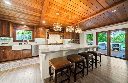 Cascade Casa | Riverfront Retreat - Pool and Hot Tub Escape