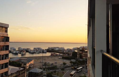 Centro Apartamento | Riverfront Retreat Prime Location Apartment with Stunning Views of the RioNegro