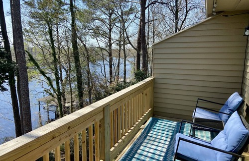 Castle Hayne Condominio | Riverfront Retreat with Gorgeous View