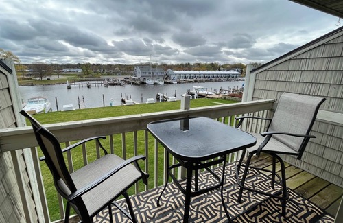 South Haven Condominio | Riverfront Retreat! Walk to Downtown/Near Beaches!
