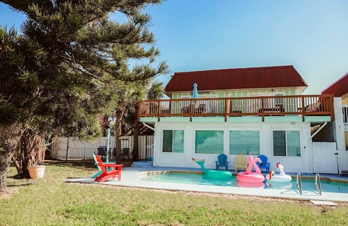 Crescent Beach Apartamento | Frente al río directo con vistas increíbles * Piscina compartida * 200 ma la playa