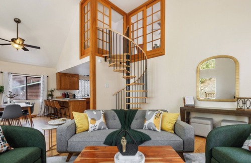 Granite Falls Casa | Riverfront w/Cedar Hot tub, Sauna, Movie Theatre