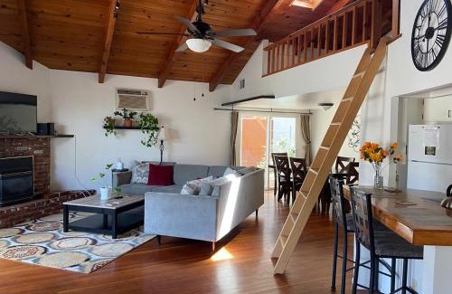 Three Rivers Casa | Riverfront with EV charger - Sequoia River Cottage
