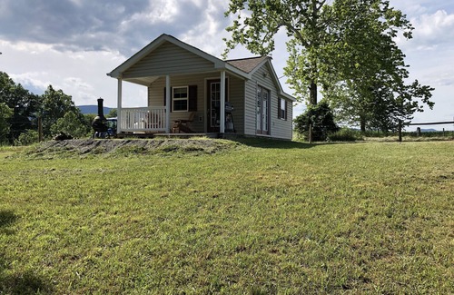 Elkton Cabaña | Rivergreen Cottage- "Off The Grid" - ¡CAMINATA AL RÍO!