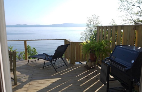 Haverstraw Casa | Riverhouse- 1 hora desde Nyc- 2br / deck / Hike / bike Trail / canoe / kyack