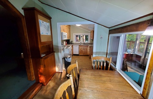 Blue River Cabina | RiverPeace on the McKenzie