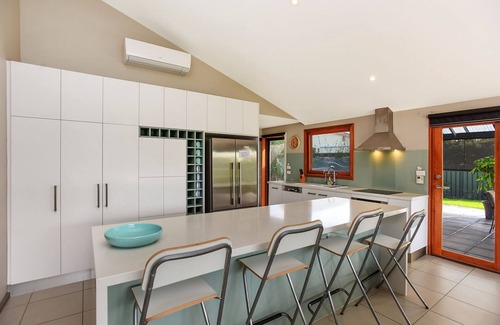Goolwa South Casa | Riverport Retreat - Pet Friendly, close to the river, free Wifi + linen included