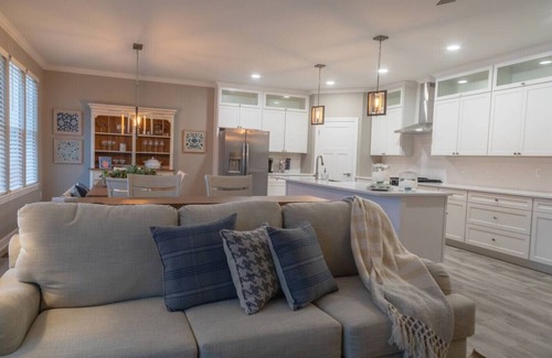 Caseville Apartamento | River’s Bend Sanctuary- WALK to Beach & Downtown
