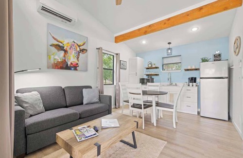 Fredericksburg Cabaña | Rivers Edge Cottages With Hot Tub