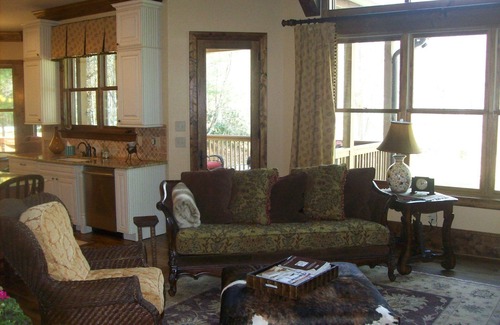 Foscoe Casa | Rivers Edge Lodge - Casa de montaña de lujo ubicada directamente en el río Prístino