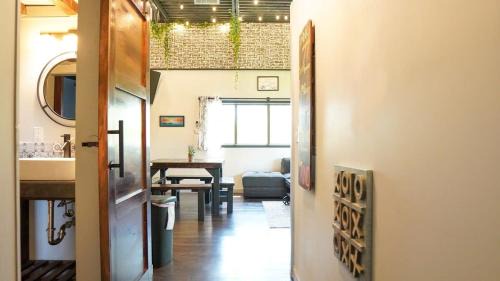 Niles Apartamento | Rivers Edge Lofts - Unit 6