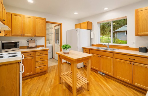 Issaquah Casa | Rivers Edge Retreat Seattle - Near Snoqualmie Pass Ski Area