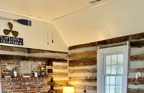 Tyaskin Cabina | Rivers Edge Waterfront Cabin, Private Beach