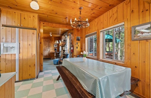 Strawberry Casa | Rivers Resort Cabin #5