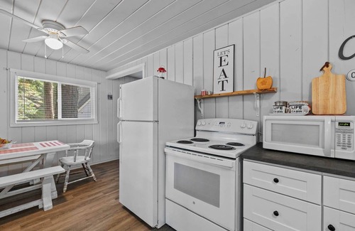 Strawberry Casa | Rivers Resort Cabin #6
