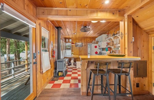 Strawberry Casa | Rivers Resort Cabin #7