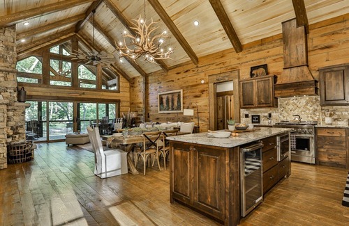 Ellijay Cabina | Riverscape | Ellijay, GA