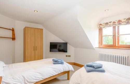 Irstead Casa | Riversdale Cottage