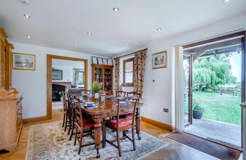Irstead Casa | Riversdale Cottage