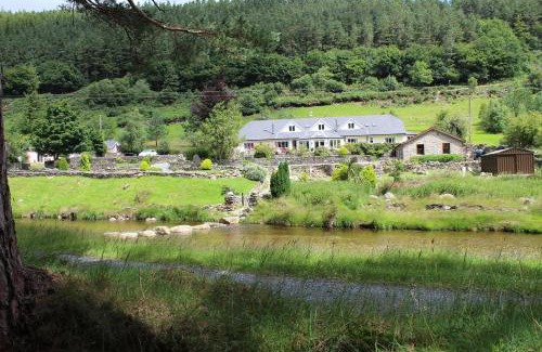 Glendalough Casa | Riversdale House room only accommodation, A98KD85