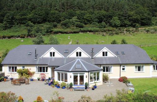 Glendalough Casa | Riversdale House room only accommodation, A98KD85