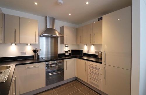 Leamington Spa Apartamento | Riverside 2 Bedroom Serviced Accommodation