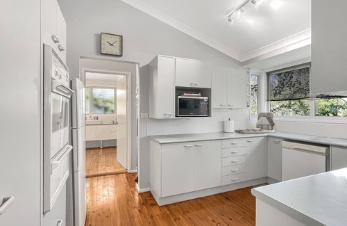 Mossy Point Casa | Riverside 3-Bed Townhouse with Spacious Deck & BBQ