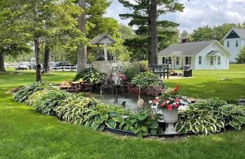 Indian River Casa | Riverside 3BR Retreat Tranquil & Family-Friendly