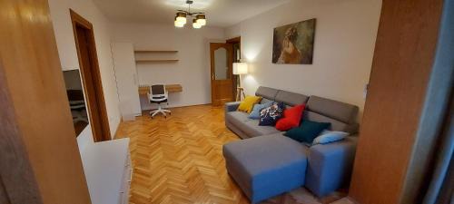 Odorheiu Secuiesc Apartamento | Riverside apartment