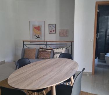 Marvila Apartamento | Riverside Apartment Marvila