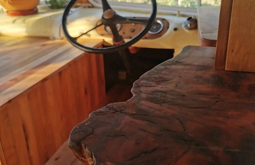 Murchison Casa | Riverside Bedford Bus with stunning valley views.